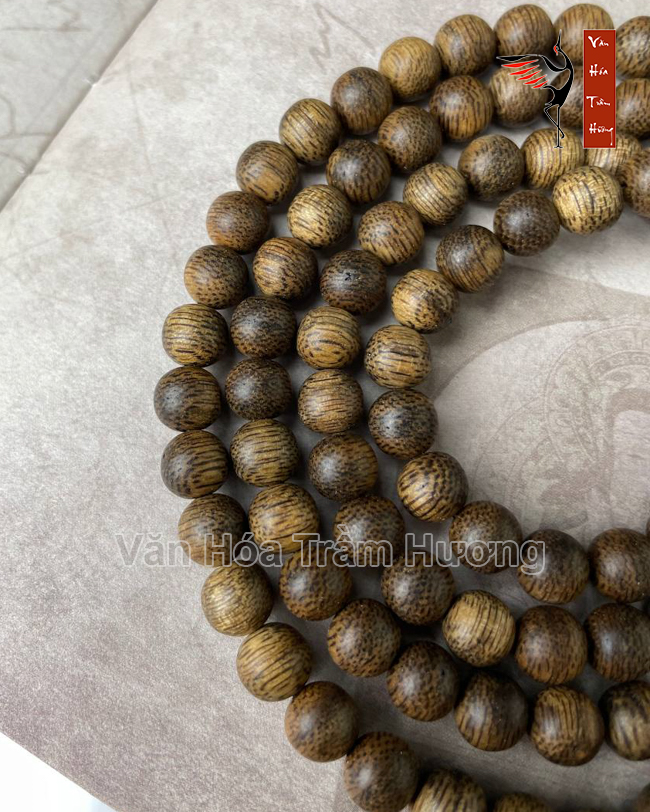 Công dụng của vòng tay trầm hương 108 hạt 6 ly