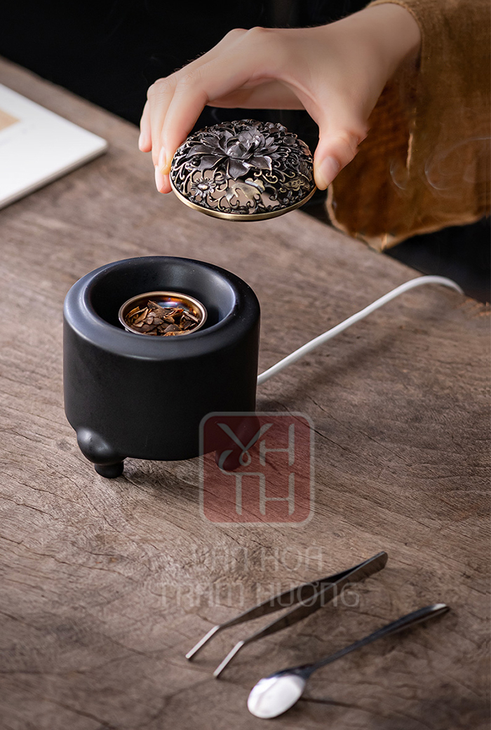 Có nên đốt trầm hương trong phòng ngủ? Có nên đốt trầm hương trong phòng ngủ?