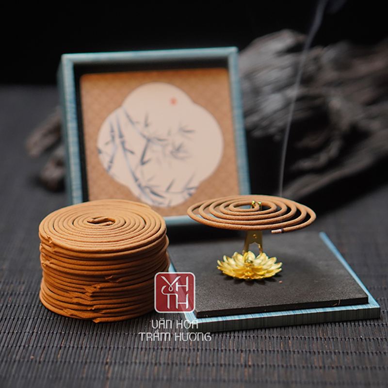 Nhang vòng trầm hương được làm từ nguyên liệu trầm tự nhiên