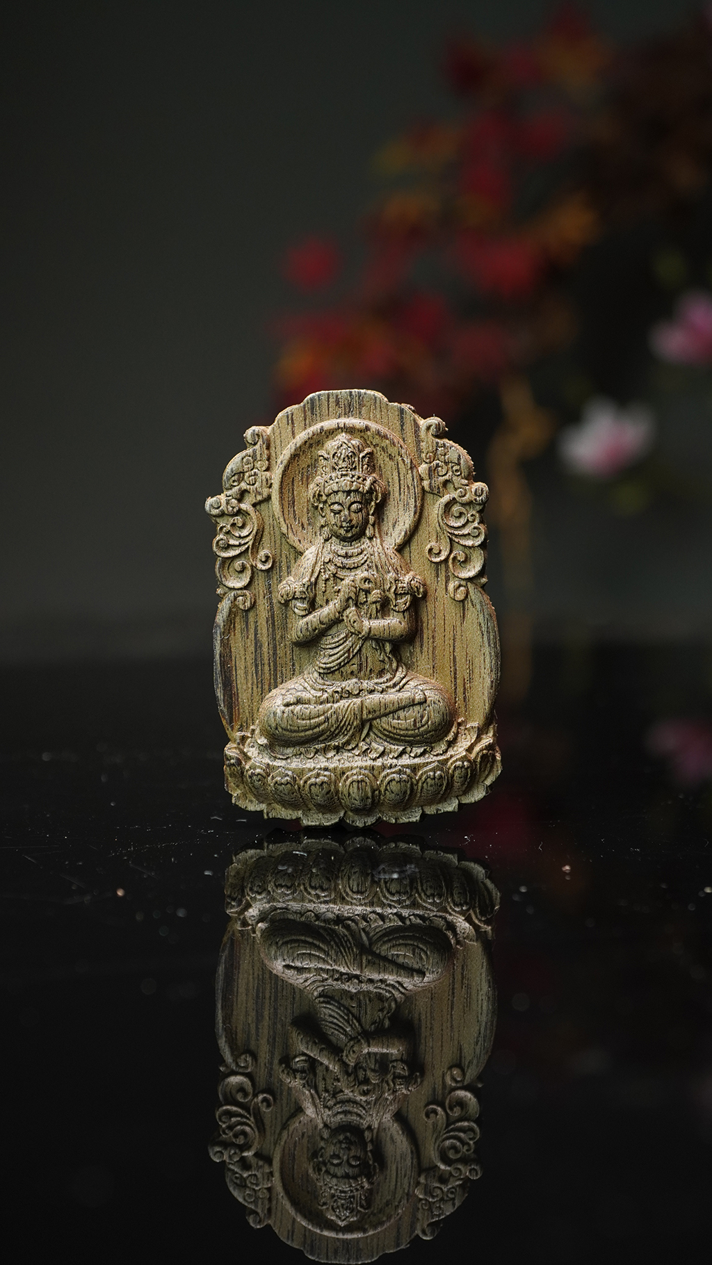 Mặt Phật bản mệnh Trầm Hương Như Lai Đại Phật tại Văn Hóa Trầm Hương Mặt Phật bản mệnh Trầm Hương Như Lai Đại Phật tại Văn Hóa Trầm Hương