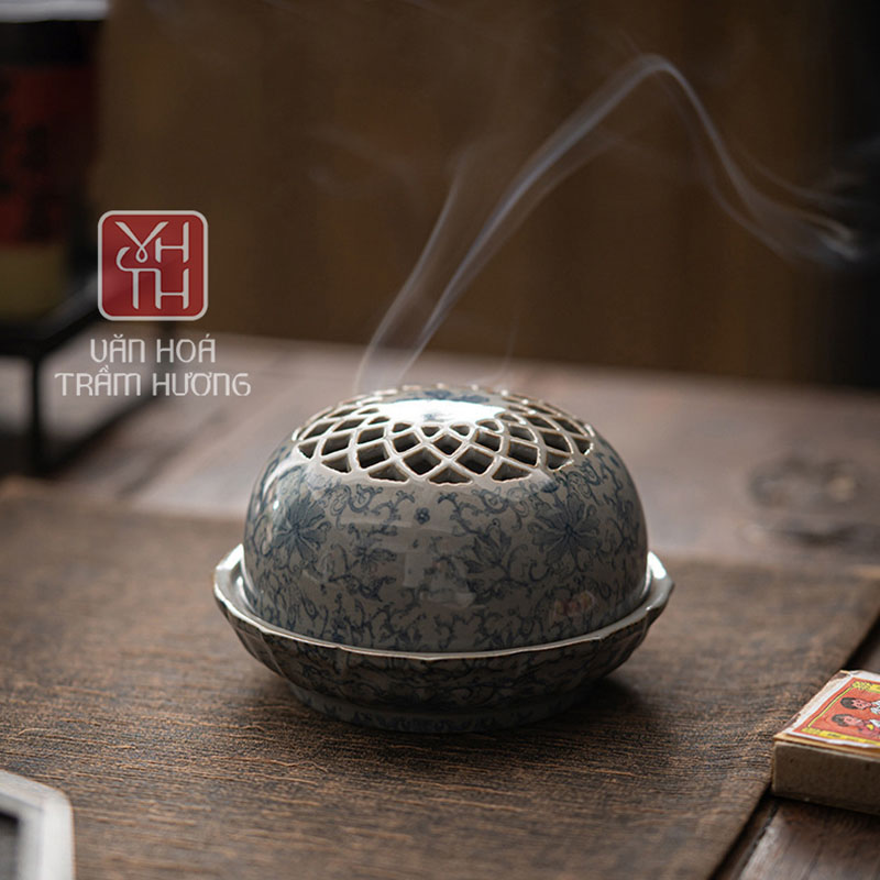 Lư gốm Minh Lâm là một sản phẩm tâm linh cao cấp trong bộ sưu tập lư xông trầm của Văn Hóa Trầm Hương