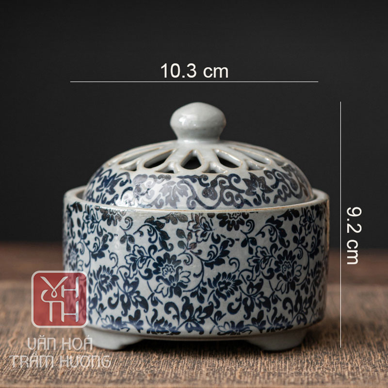 Lư gốm Hoa Cổ không chỉ là dụng cụ xông trầm mà còn mang lại nhiều giá trị trong đời sống hiện đại