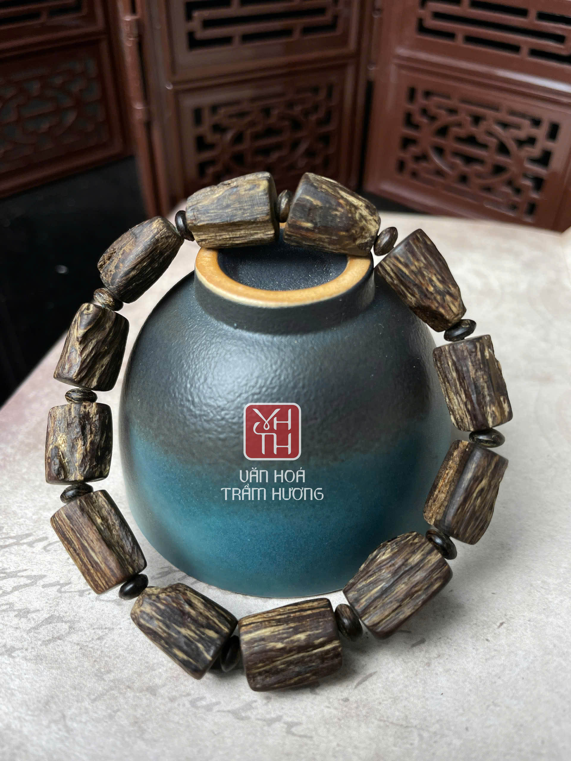 Vòng trầm bông Nha Trang chìm nước VIP (11,99gam) Vòng trầm bông Nha Trang chìm nước VIP (11,99gam)